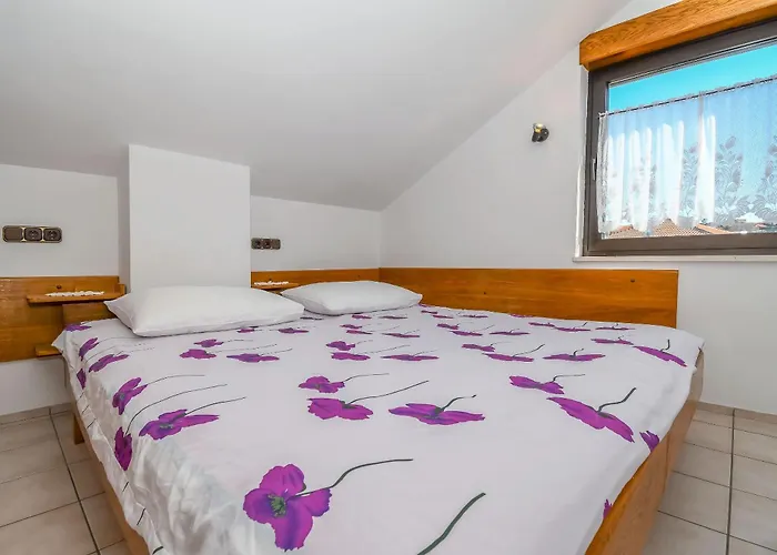 Anna Apartment