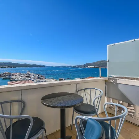 Apartment Anna Trogir